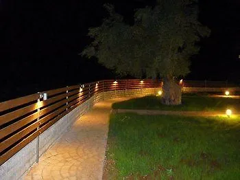 Ilianthos & فندق 4*