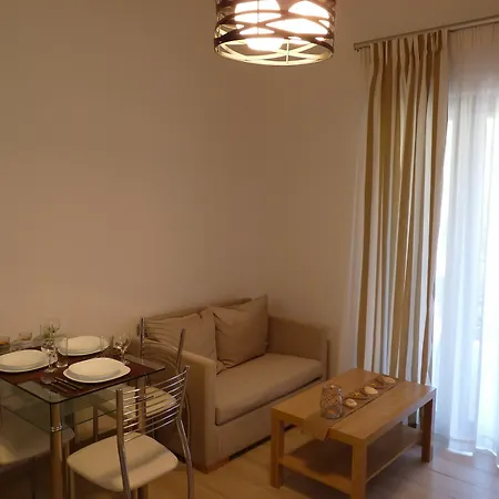 Ilianthos & فندق ميكروس جيالوس
